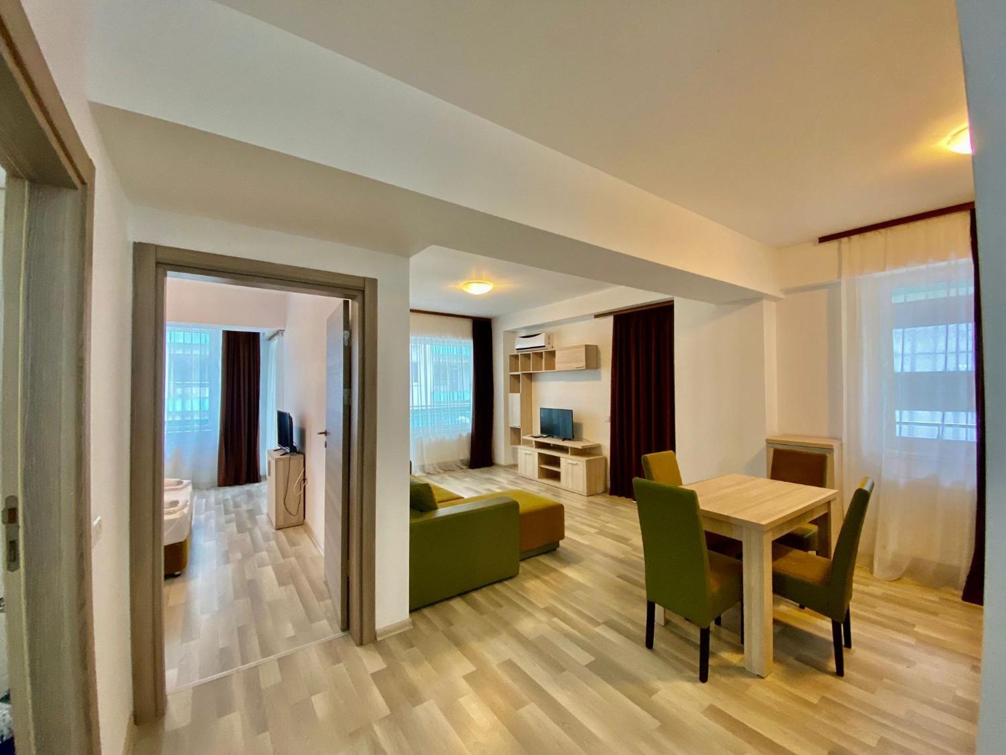 Summerland Apartmants Mamaia Nord Apartment Exterior foto