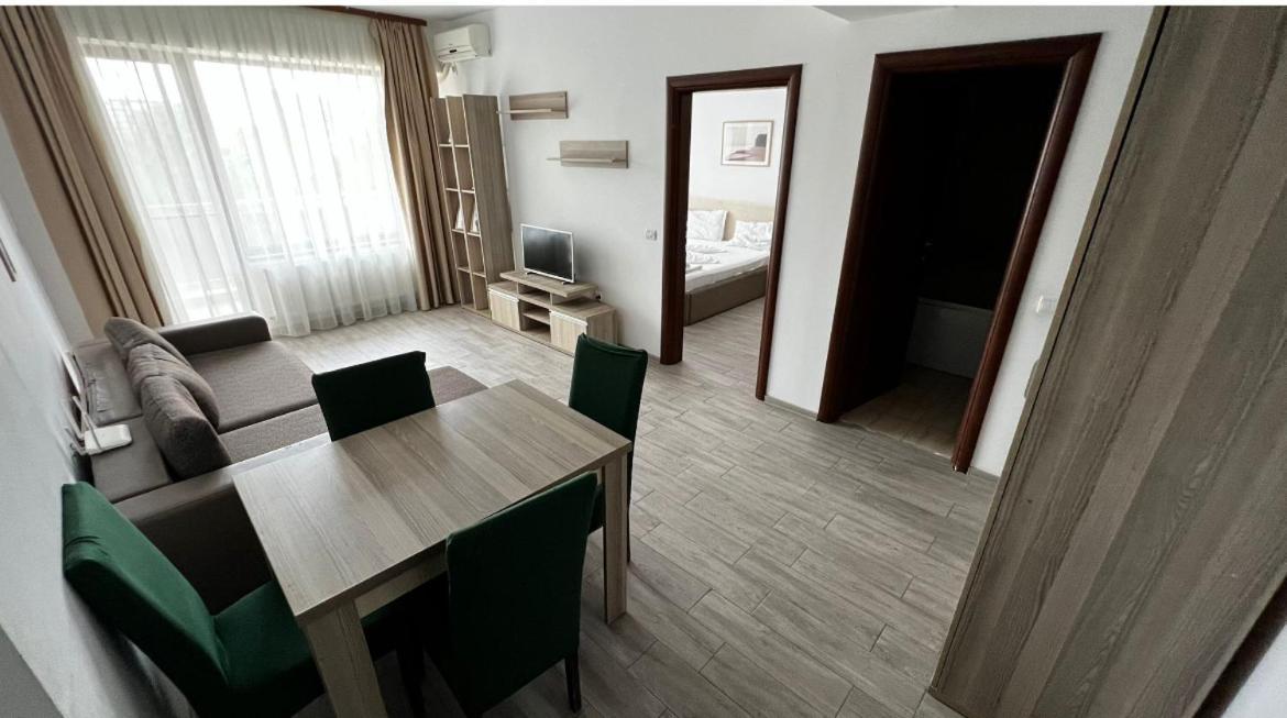 Summerland Apartmants Mamaia Nord Apartment Exterior foto