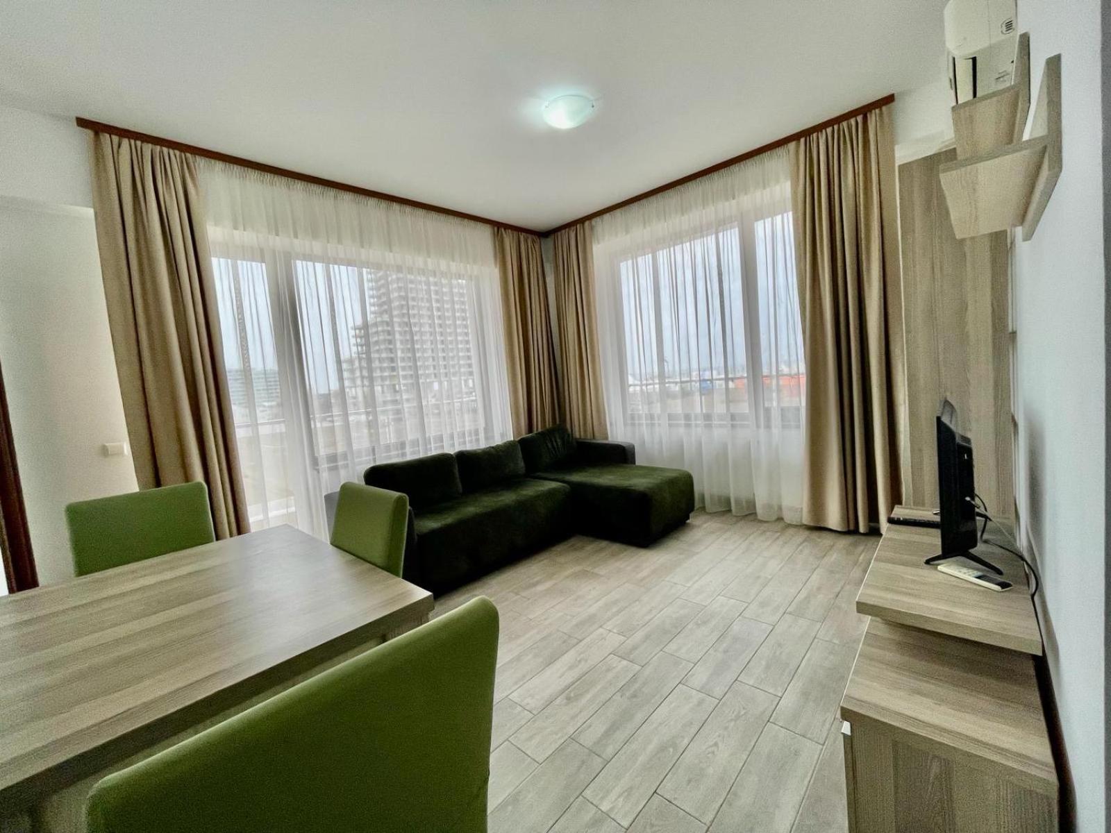 Summerland Apartmants Mamaia Nord Apartment Exterior foto