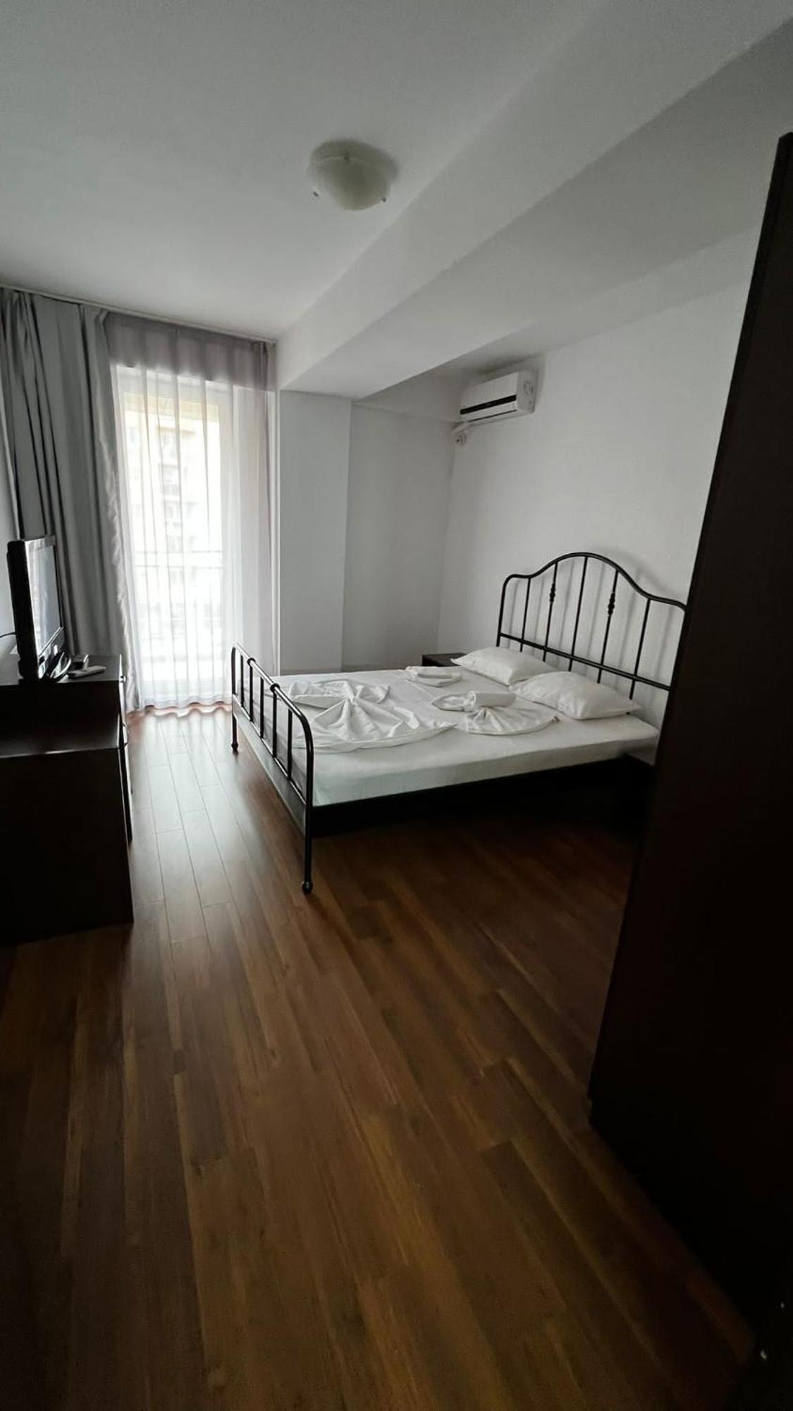 Summerland Apartmants Mamaia Nord Apartment Exterior foto