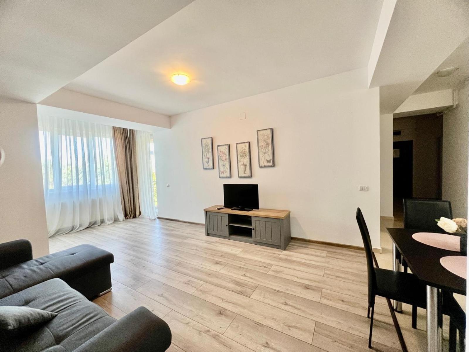 Summerland Apartmants Mamaia Nord Apartment Exterior foto